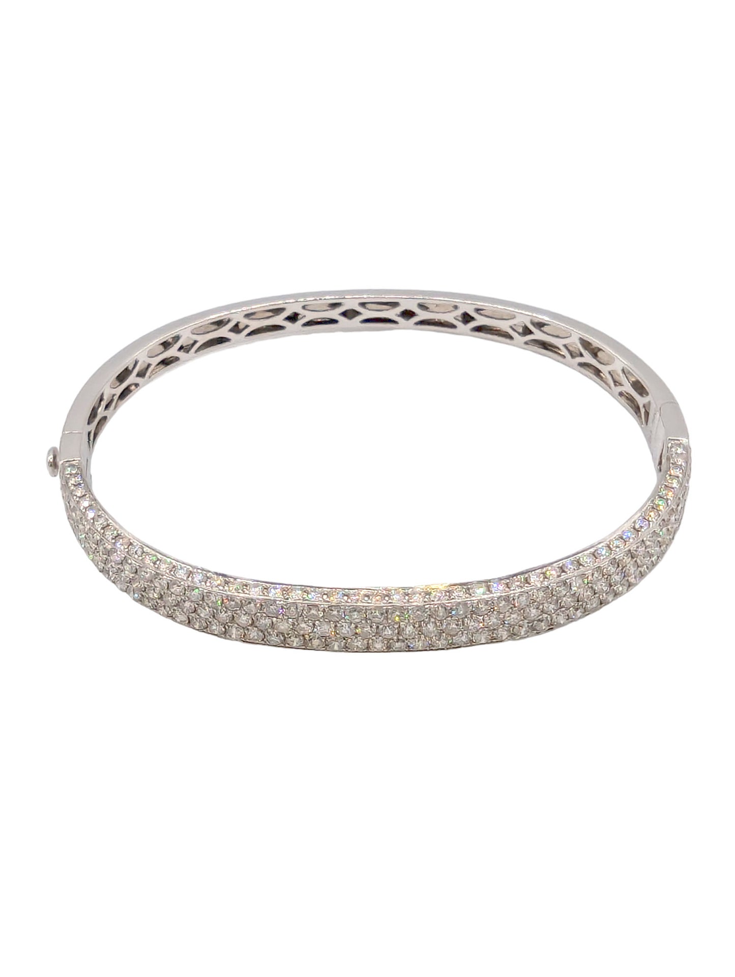 18ct White Gold Pavé Set 4.42ct Diamond Bangle