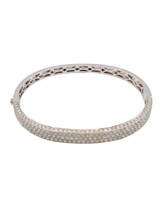 18ct White Gold Pavé Set 4.42ct Diamond Bangle