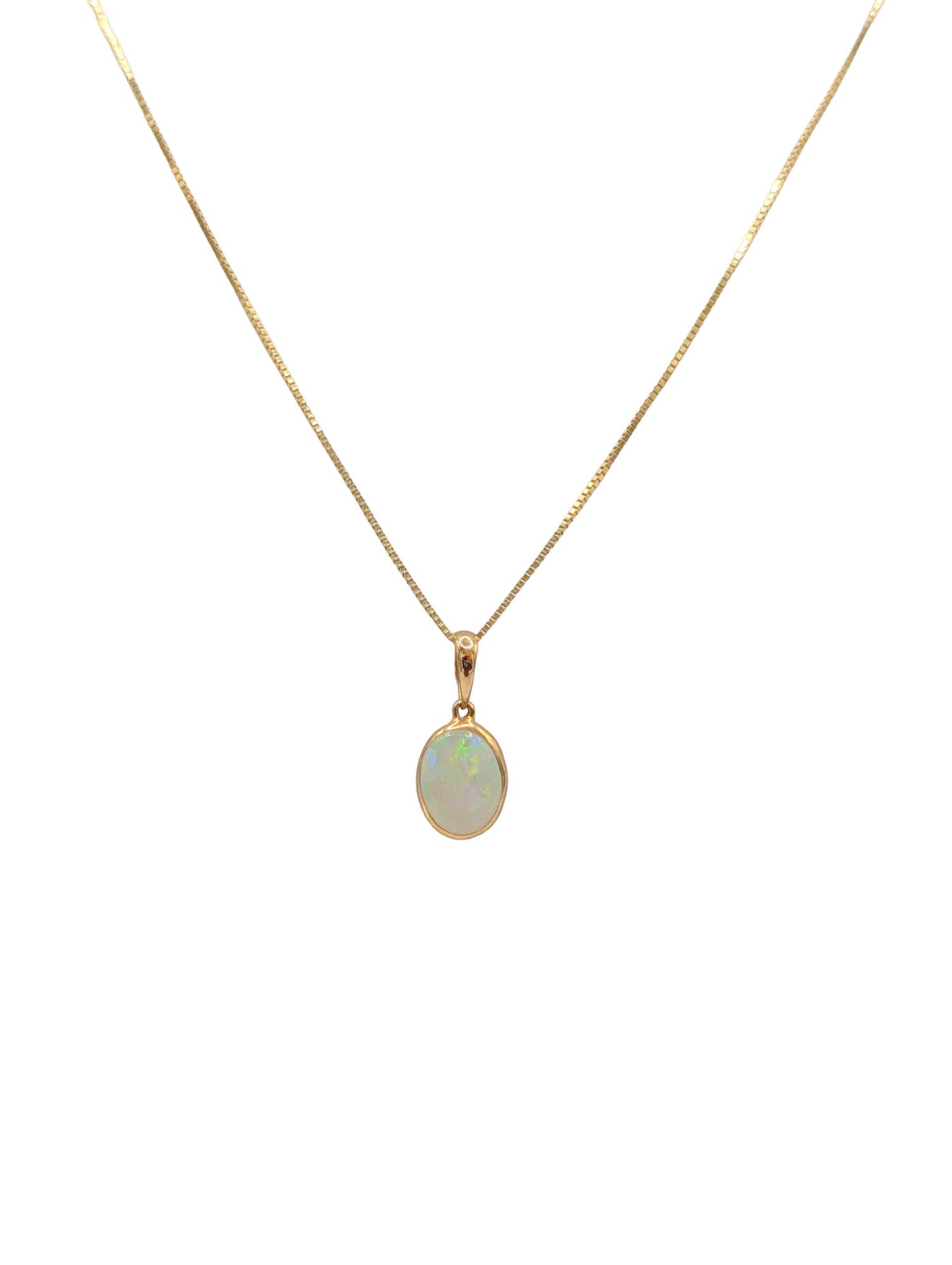 9ct Yellow Gold & Natural Opal Oval Pendant & 18”Chain