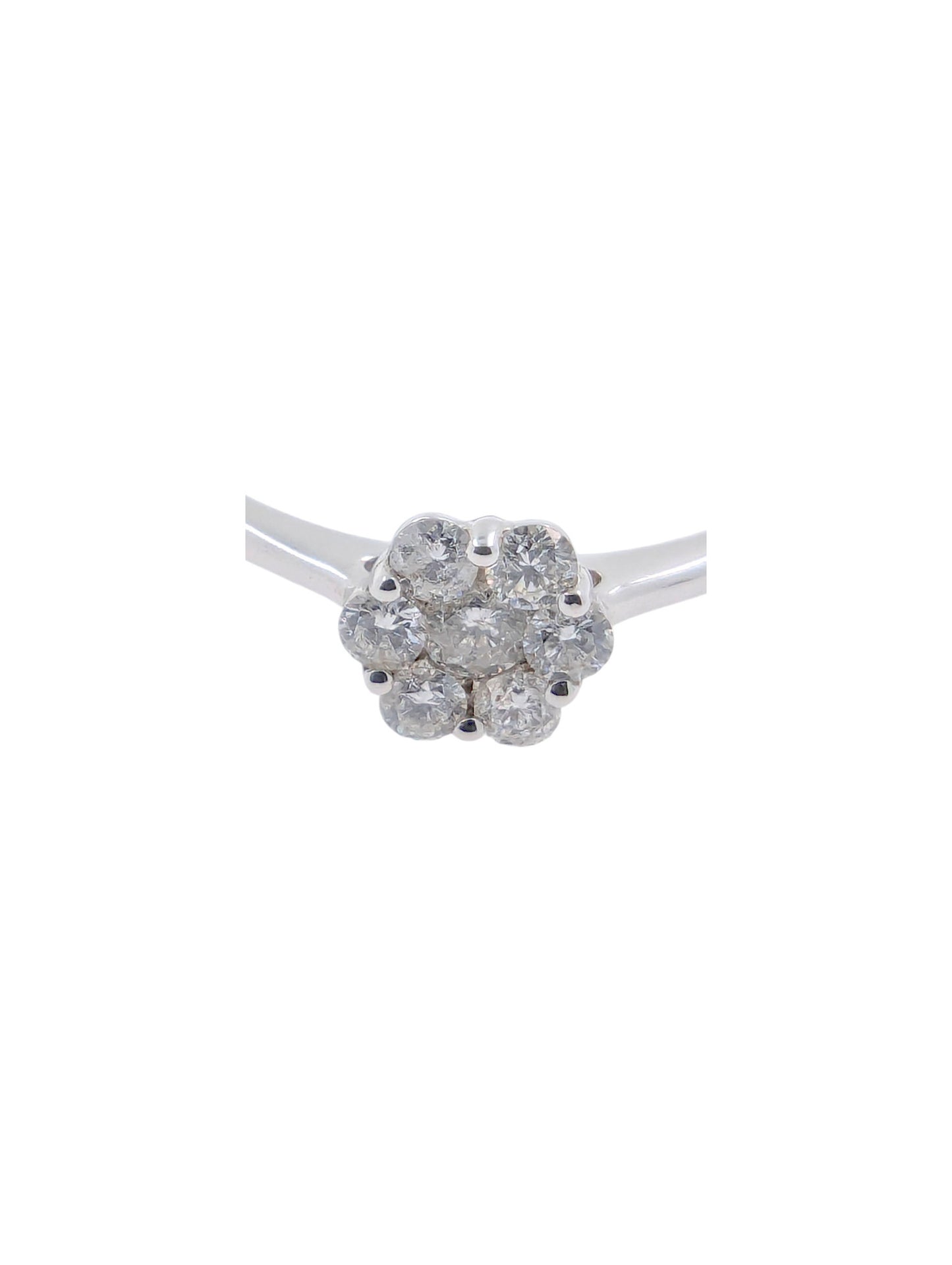 18ct White Gold Cluster Ring