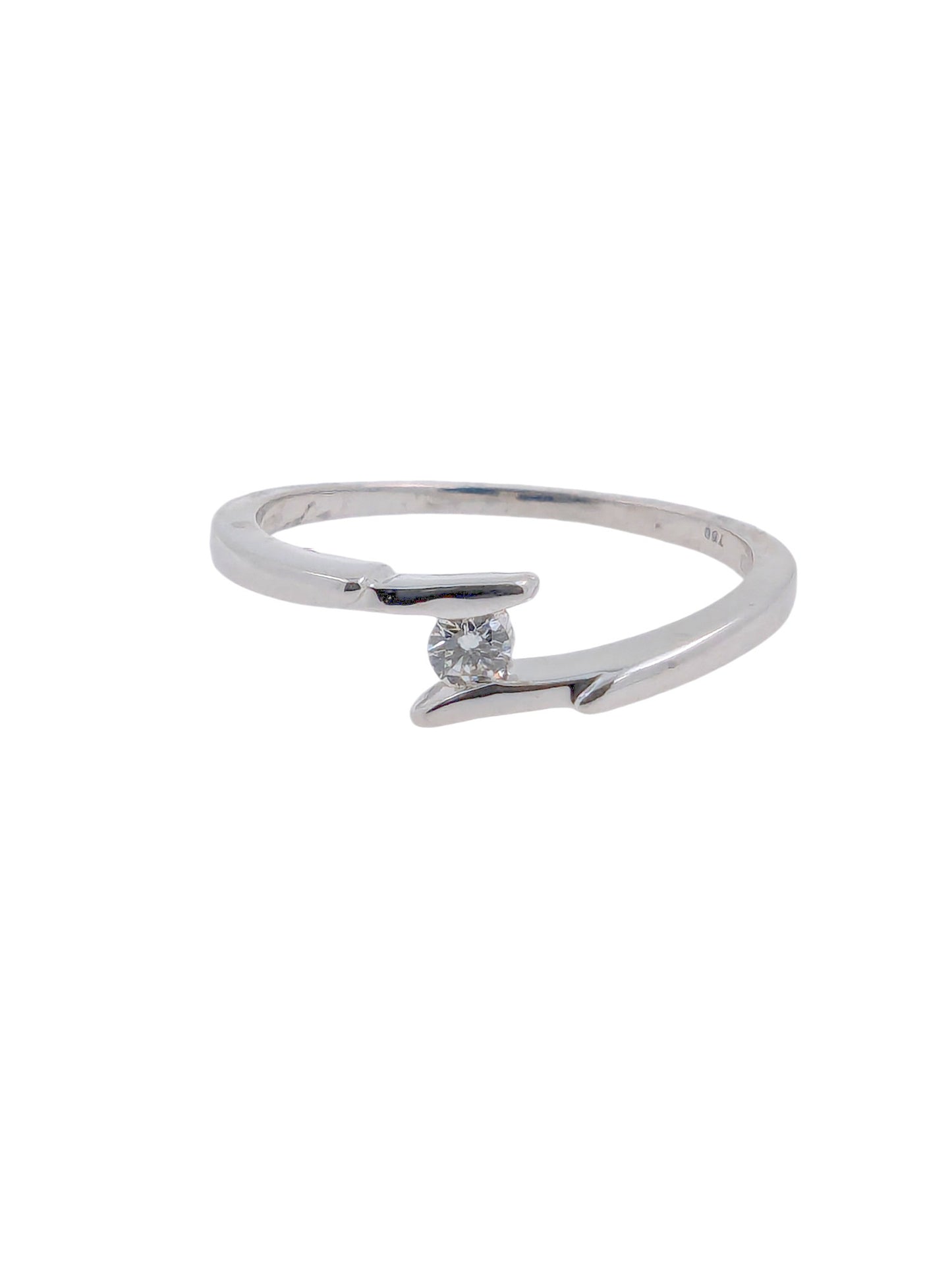 18ct White Gold Solitaire Ring