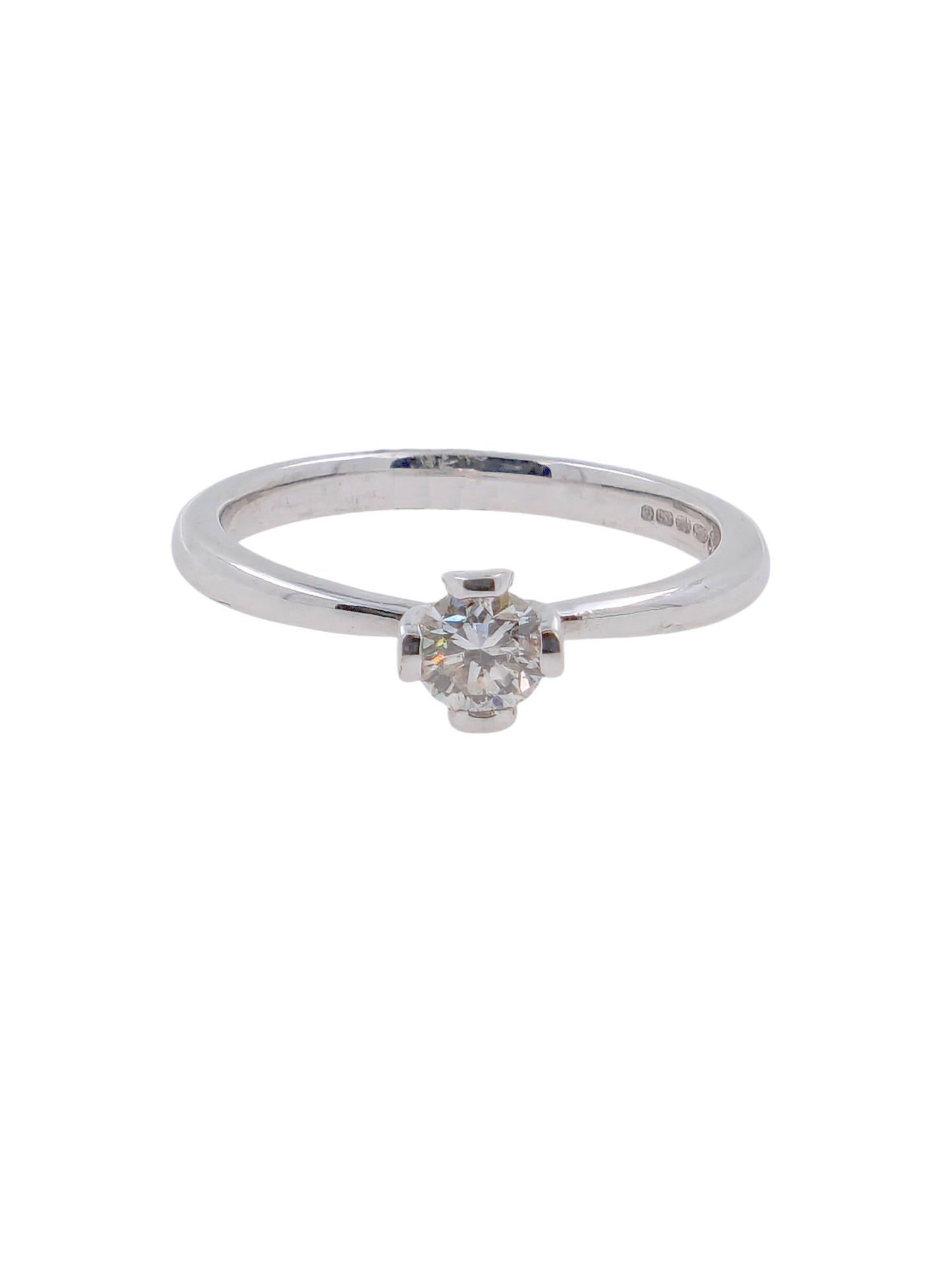 18ct White Gold Single Stone Ring