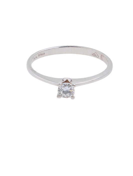 18ct White Gold Single Stone Ring