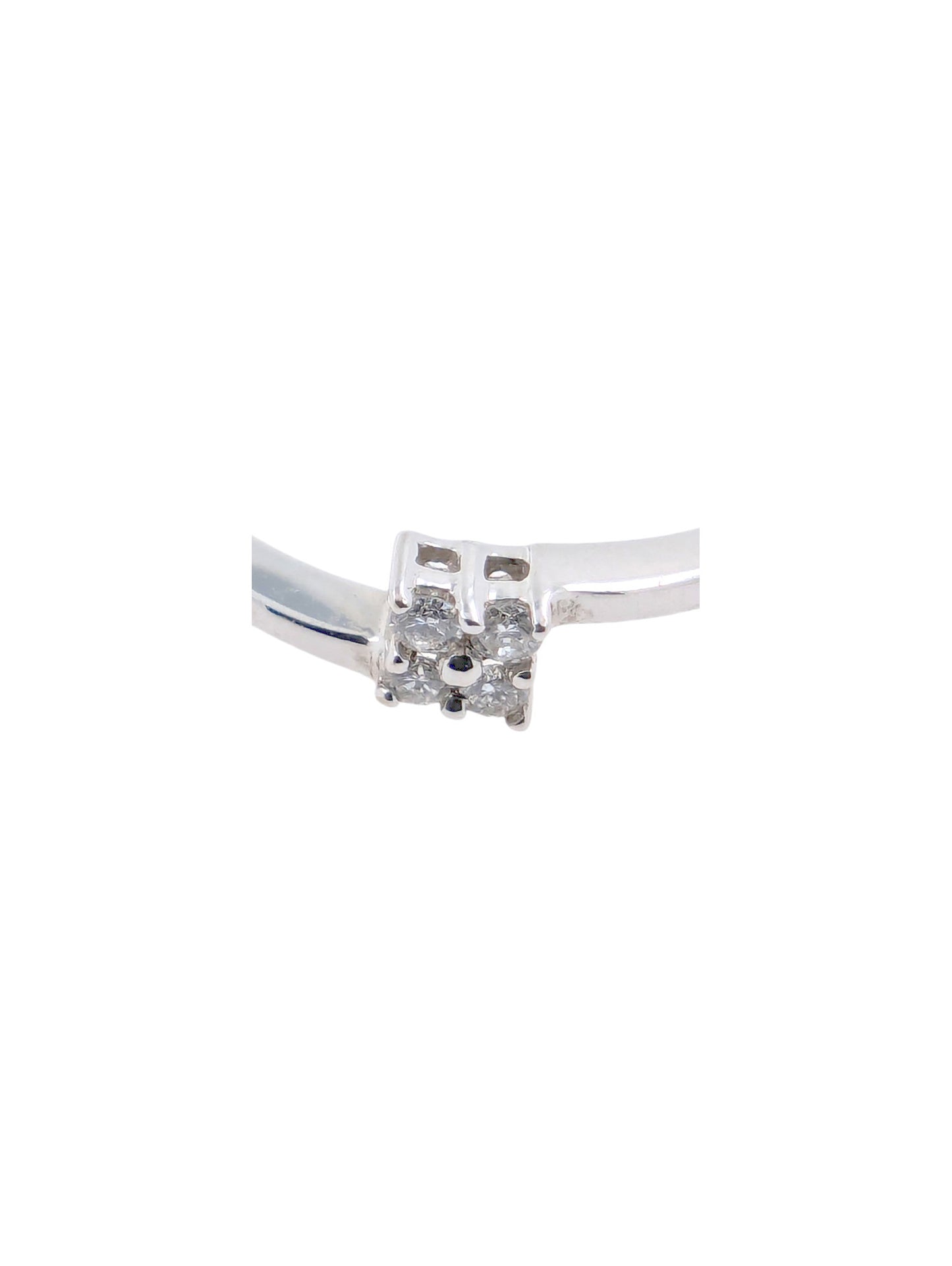 18ct White Gold Cluster Ring