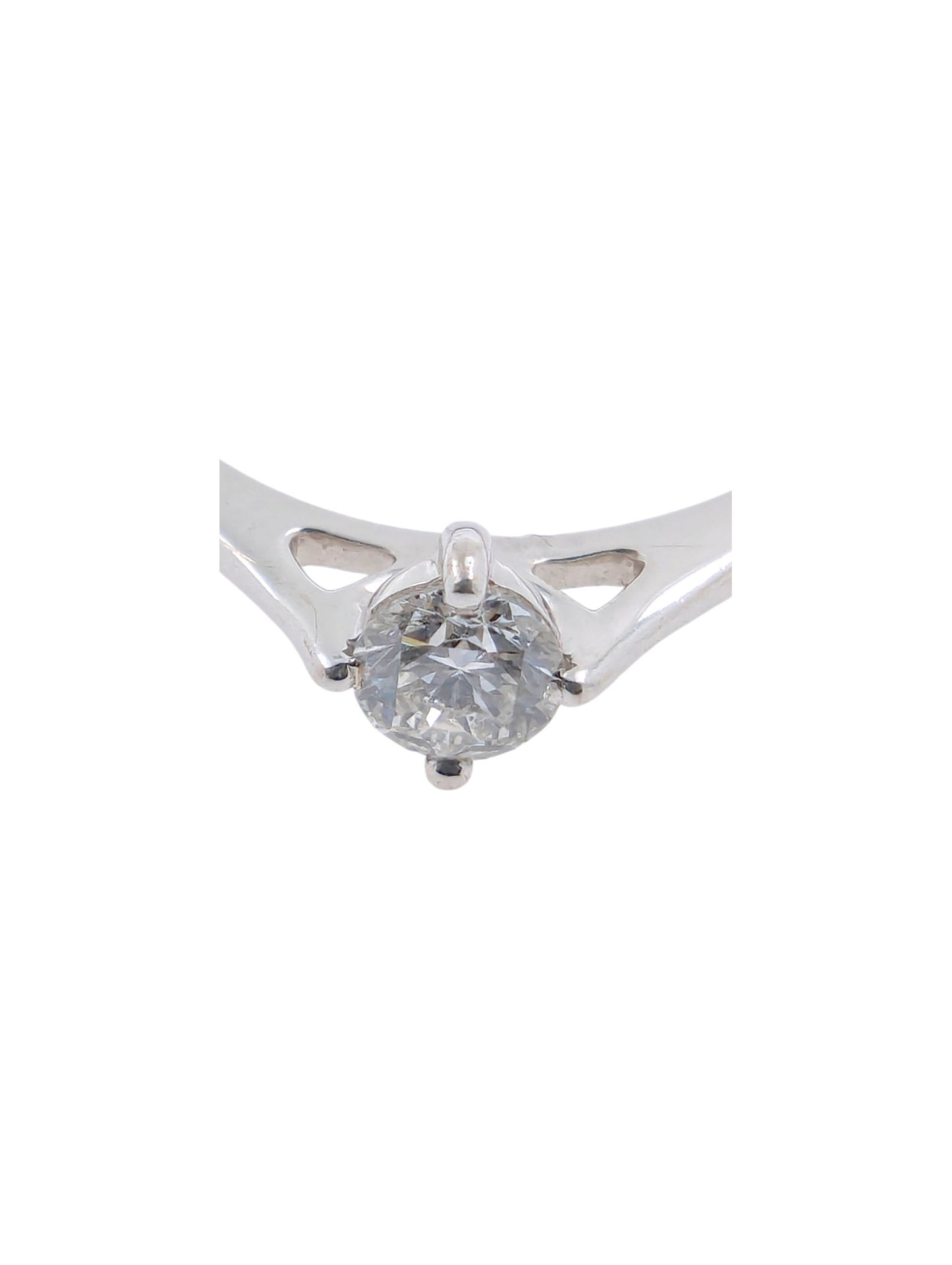 18ct White Gold Single Stone Ring