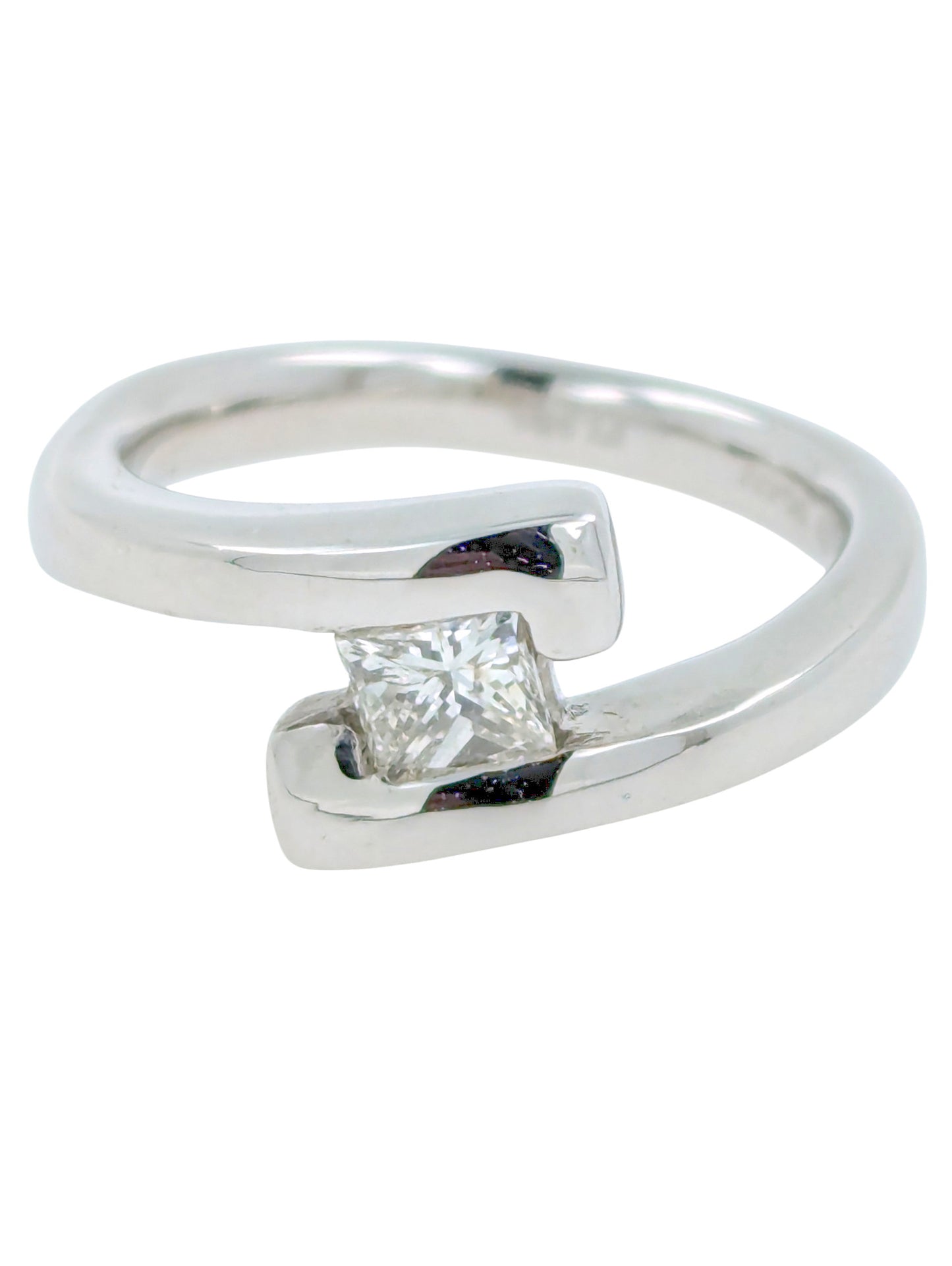 Platinum Heavy Crossover Princess Cut Diamond Ring