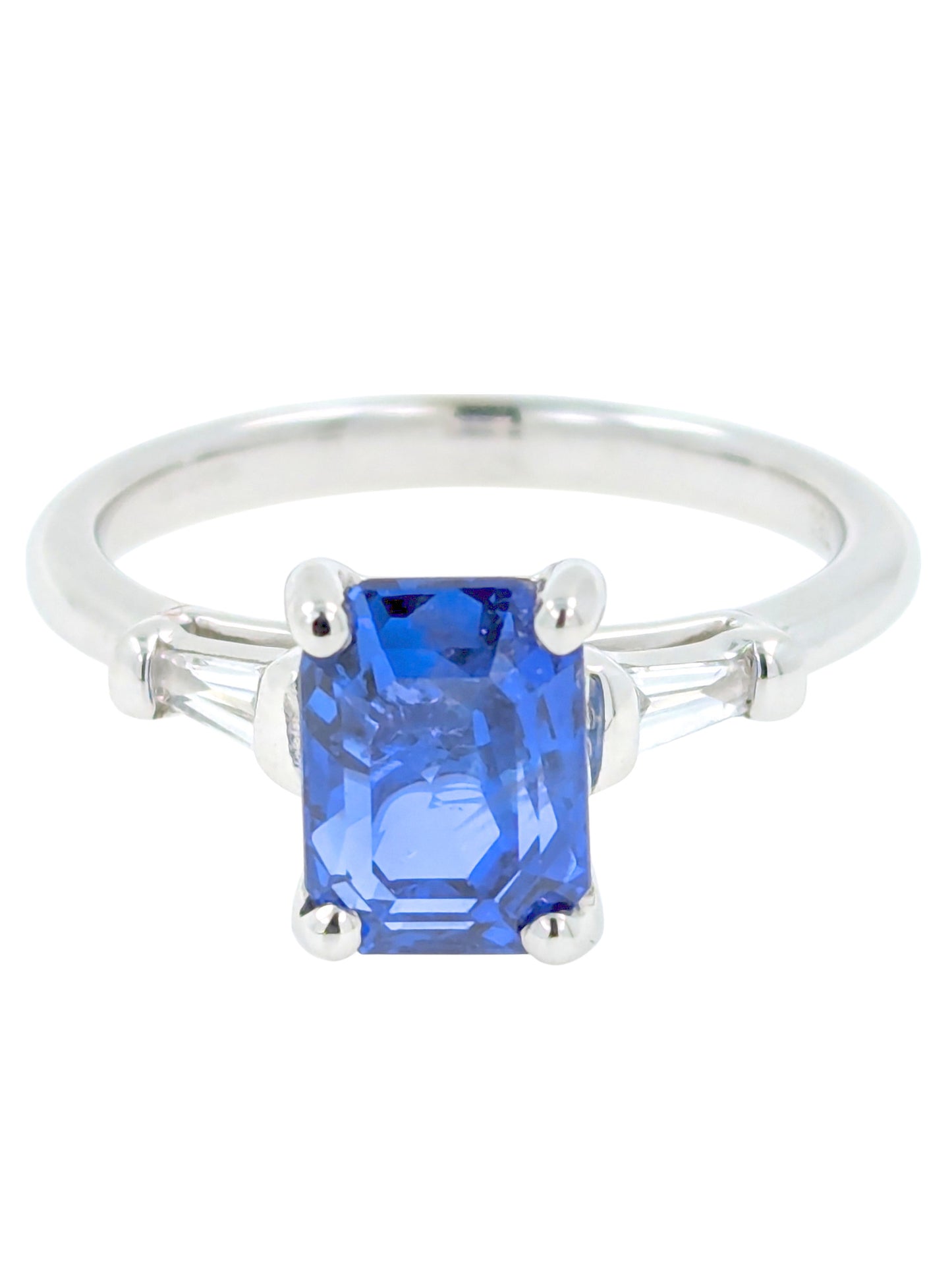 18ct 2.8ct Sapphire Diamond Ring