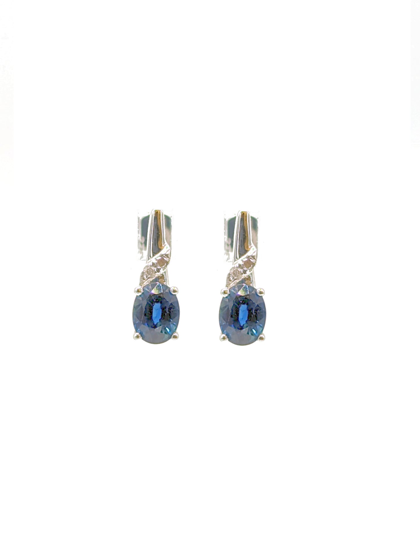 9 Carat White Gold Sapphire and Diamond Highlight Pendant and Earring Set